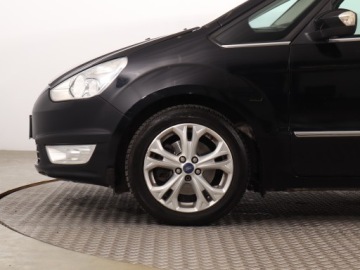 Ford Galaxy III Van Facelifting 2.0 Duratorq TDCi DPF 140KM 2011 Ford Galaxy 2.0 TDCi, 7 miejsc, Klima, zdjęcie 14