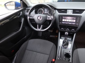 Skoda Octavia III Kombi Facelifting 2.0 TDI 150KM 2018 Skoda Octavia 2.0 TDI, Salon Polska, DSG, Navi, zdjęcie 6