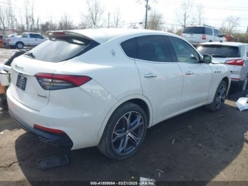 Maserati Levante 2022 Maserati Levante 2022 MASERATI LEVANTE GT 3.0 Benzyna 345KM, zdjęcie 10