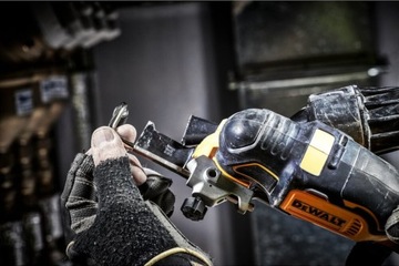 Многофункциональный инструмент DeWalt DCS356NT-XJ