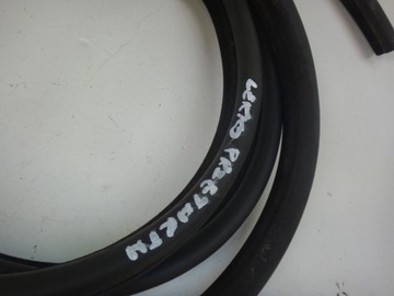 ПРОКЛАДКА ДВЕРИ ЛЕВАЯ ПРАВАЯ ЗАДНЯЯ BMW E39 COMBI