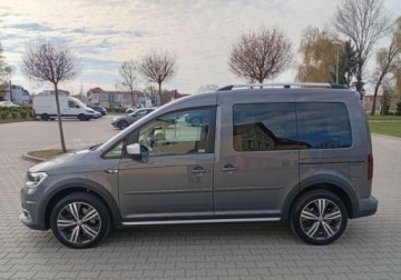 Volkswagen Caddy IV Furgon 2.0 TDI SCR BMT 150KM 2020 Volkswagen Caddy Kupiony w Polsce - wersja Alltrack - 2,0 - 150 KM - DSG, zdjęcie 10