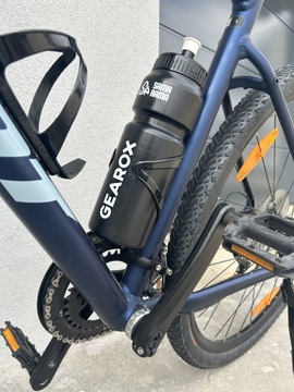 BIDON ROWEROWY GEAROX SPORTOWY 750 ML BUTELKA NA WODĘ ROWER 0,75L HDPE