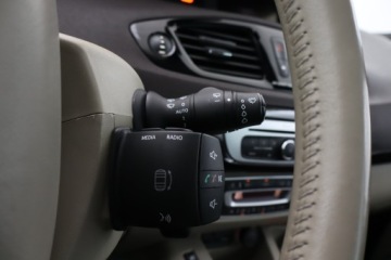 Renault Grand Scenic II Grand Scenic 2013 Energy dCi 130KM 2014 Renault Grand Scenic 1.6 dCi, 7 miejsc, Skóra, zdjęcie 23