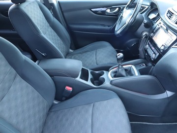 Nissan Qashqai II Crossover 1.6 dCi 130KM 2015 Nissan Qashqai 1.6 dCi, 4X4, Navi, Klima, zdjęcie 8