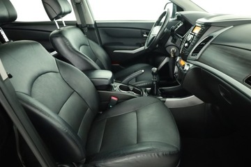  SsangYong Korando 2.0 e-XDi, 4X4, Skóra, Klima, zdjęcie 6