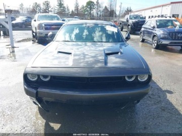 Dodge Challenger III 2022 Dodge Challenger Sxt 2022 3.6 Benzyna 303KM, zdjęcie 7