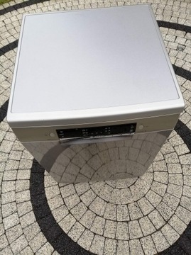 Посудомоечная машина BOSCH типа SL6P1B.