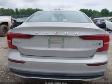 Volvo S60 III 2024 Volvo S60 B5 Core Dark Theme 2024 2.0l 2.0 Benzyna 247KM, zdjęcie 4