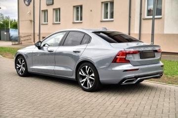 Volvo S60 III 2022 R-DESIGN__ 5 SZTUK W OFERCIE, zdjęcie 10