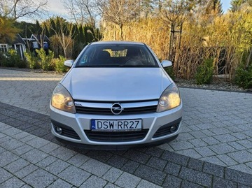 Opel Astra H Hatchback 5d 1.6 Twinport ECOTEC 105KM 2007 Opel Astra 1.6 105 km klima, elektryka, zadbany, zdjęcie 3