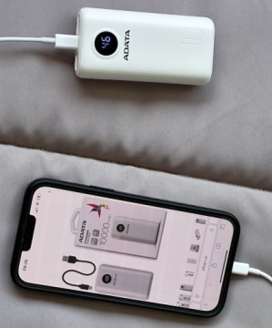 Powerbank ADATA 10000 мАч белый P10000QCD PD Fast Charge