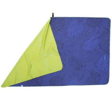 Быстросохнущее спортивное пляжное полотенце.