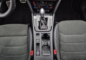 Volkswagen Arteon Fastback Facelifting 2.0 TSI 190KM 2024 Volkswagen Arteon 2.0TSI 190KM DSG R-Line SalonPL Virtual Kamera Ambiente, zdjęcie 17