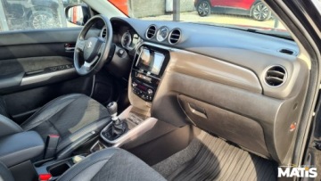 Suzuki Vitara III SUV 1.4 BOOSTERJET 140KM 2018 Suzuki Vitara 1.4T 140KM manual Navi panorama skora climatronic xenony bez, zdjęcie 7