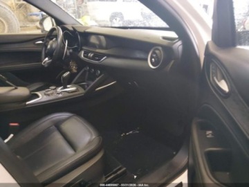 Alfa Romeo Stelvio SUV Facelifting 2.0 Turbo 280KM 2022 Alfa Romeo Stelvio 2022 r., 2,0L SPRINT AWD 2.0 Benzyna 280KM, zdjęcie 7