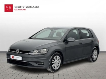 Volkswagen Golf VII Variant 2.0 TDI CR DPF BlueMotion Technology 150KM 2017 Volkswagen Golf FVmarza Kamera podgrz.fotele APP-Connect ASO 2.0 150KM