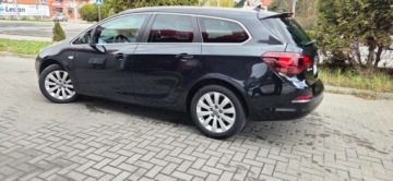 Opel Astra J Sports Tourer Facelifting 1.7 CDTI ECOTEC 130KM 2014 Opel Astra 1.7CDTI Led Klima PdC Import Raty Oplaty 1.7 Diesel 130KM, zdjęcie 5