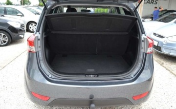 Hyundai ix20 Mikrovan Facelifting 1.6 MPI 125KM 2017 Hyundai ix20 1.6 - Bezwypadkowe - 1 wlasciciel - Bogata wersja - Oplacone, zdjęcie 8