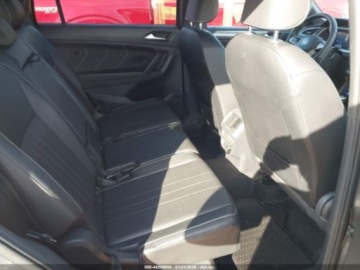 Volkswagen Tiguan II 2022 Volkswagen Tiguan 2022 Volkswagen Tiguan 2.0T SE R-Line Black FWD 2.0 184KM, zdjęcie 10