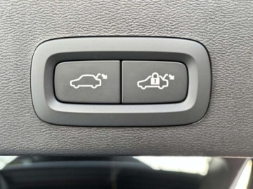 Volvo XC40 Crossover Facelifting 2.0 B3 163KM 2025 VOLVO XC40 B3 Core Suv 2.0 (163KM) 2025, zdjęcie 10