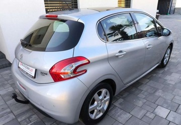 Peugeot 208 I 2013 Peugeot 208 e-HDi FAP 92 EGS6 StopampStart Allure 1.6 Diesel, zdjęcie 2