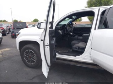 Toyota Tacoma II 2024 Toyota Tacoma Tacoma trd sport 4wd 2.4 Benzyna 278KM, zdjęcie 10