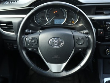 Toyota Corolla XI Sedan 1.6 Valvematic 132KM 2015 Toyota Corolla 1.6 Valvematic, Salon Polska, zdjęcie 18
