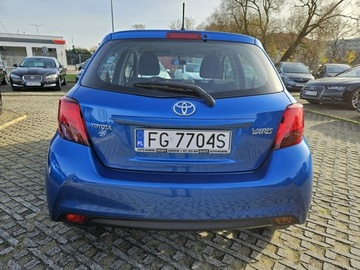 Toyota Yaris III Hatchback 5d Facelifting 1.33 Dual VVT-i 99KM 2014 Toyota Yaris 1.3 Benzyna 100KM kamera, zdjęcie 16