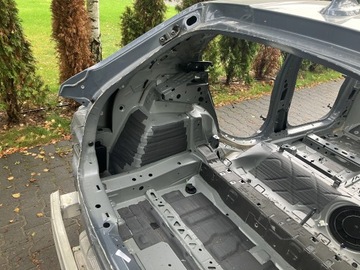 BLATNÍK LEVÝ ZADNÍ ČTVRTKA BMW 1 F40 C3N