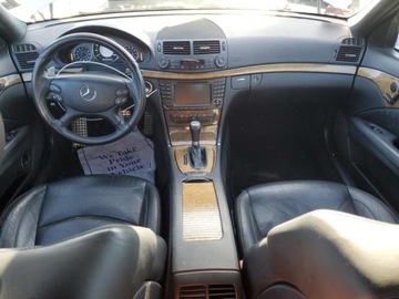 Mercedes Klasa E W211 2008 Mercedes-Benz Klasa E 63 Amg 2008 6.2 Benzyna 507KM, zdjęcie 8