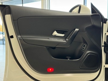 Mercedes CLA C118/X118 2022 Mercedes-Benz CLA 180 180 7G-DCT / 1 właściciel /, zdjęcie 10