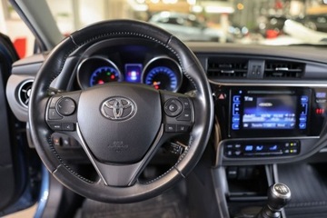 Toyota Auris II Hatchback 5d Facelifting 1.6 Valvematic 132KM 2018 Toyota Auris 1.6 Comfort 1.6 Benzyna 132KM, zdjęcie 9