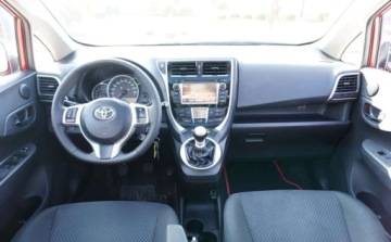 Toyota Verso-S 2014 Toyota Verso S Bezwypadkowa Serwisowana 1-Wlasciciel Navi Kamera Panorama, zdjęcie 7