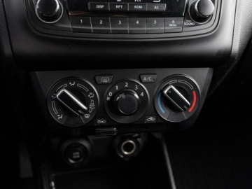 Suzuki Swift VI Hatchback Facelifting 1.2 DualJet SHVS 83KM 2023 Suzuki Swift WD9404R#1.2 Dualjet SHVS Premium, zdjęcie 15