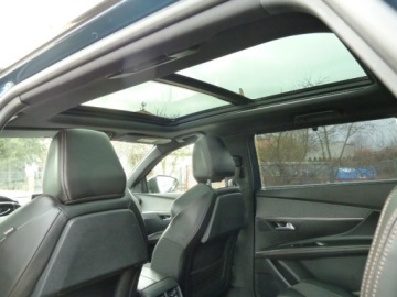 Peugeot 5008 II Crossover 1.2 PureTech 130KM 2017 Peugeot 5008 GT LINEKLIMATYZACJASKORYPANORAMA DACHNAWIGACJAELEKTRYKA7 OSOB, zdjęcie 16