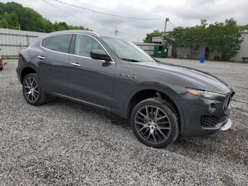 Maserati Levante 2017 Maserati Levante Luxury 2017 3.0l 3.0 Benzyna 345KM, zdjęcie 4