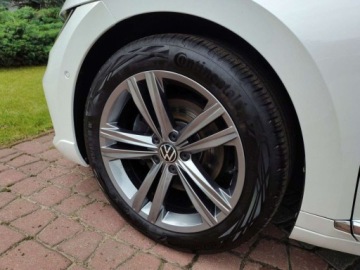 Volkswagen Arteon Fastback Facelifting 2.0 TDI SCR 150KM 2021 Volkswagen Arteon Shooting Brake R-Line serwis ASO 2.0TDI 200KM pakiety Ap, zdjęcie 1