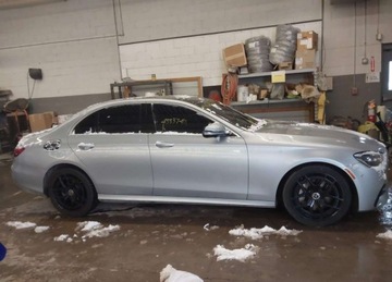 Mercedes Klasa E W213 Kombi Facelifting 2.0 E300 258KM 2021 Mercedes-Benz Klasa E MERCEDES-BENZ E 350 4MATIC 2.0 Benzyna 259KM, zdjęcie 1