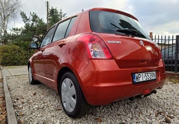 Suzuki Swift IV Hatchback 5d 1.3 92KM 2009 Suzuki Swift 1.3 Comfort 1.3 Benzyna 92KM BEZWYPADKOWY, zdjęcie 5