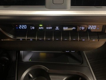 Lexus UX Crossover Facelifting 2.0 250h 184KM 2023 Lexus UX 250h GPF F Sport Design 2WD Lexus UX 250h, zdjęcie 17