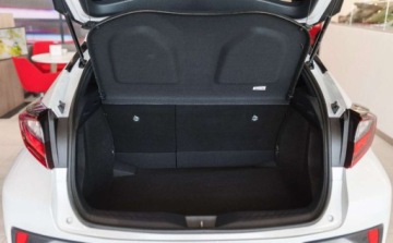 Toyota C-HR I Crossover Facelifting 1.8 Hybrid 122KM 2023 Toyota C-HR 1.8 Hybrid Style 1.8 Hybryda 122KM, zdjęcie 34