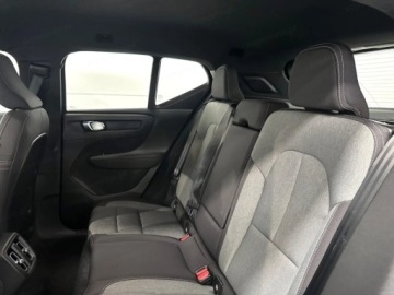Volvo XC40 Crossover Facelifting 2.0 B3 163KM 2026 VOLVO XC40 B3 Core Suv 2.0 (163KM) 2026, zdjęcie 14