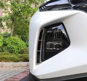 Hyundai Tucson NX4 2020+ хромированные накладки на бампер