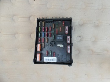 Skrzynka bezpieczników VW Passat B6 2.0 3C0937125