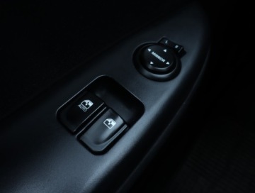 Hyundai i20 I Hatchback 5d 1.2 DOHC 78KM 2010 Hyundai i20 1.2, Klima, zdjęcie 13