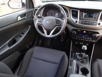 Hyundai Tucson III SUV 1.6 GDI 132KM 2016 Hyundai Tucson 1.6 GDI, Salon Polska, Klima, zdjęcie 6