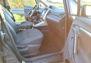 Toyota Verso Minivan Facelifting 1.6 D-4D 112KM 2015 Toyota Verso Toyota Verso 1.6 D-4D Prestige 1.6 Diesel 112KM, zdjęcie 10