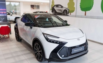 Toyota C-HR II 2023 Toyota C-HR 2.0 Hybrid Dynamic Force GR Sport Premiere Edition 2.0 Hybryda, zdjęcie 2