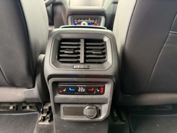 Volkswagen Tiguan II SUV R 2.0 TSI 320KM 2022 Volkswagen Tiguan 2.0 TSI 320KM R4x4DSGIQ.MATRIX360Niski PrzebiegASOSalonP, zdjęcie 36